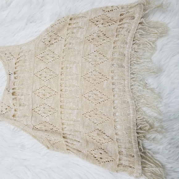 Embroidered Sleeveless Blouse, Cream Color Size M. - Picture 8 of 10